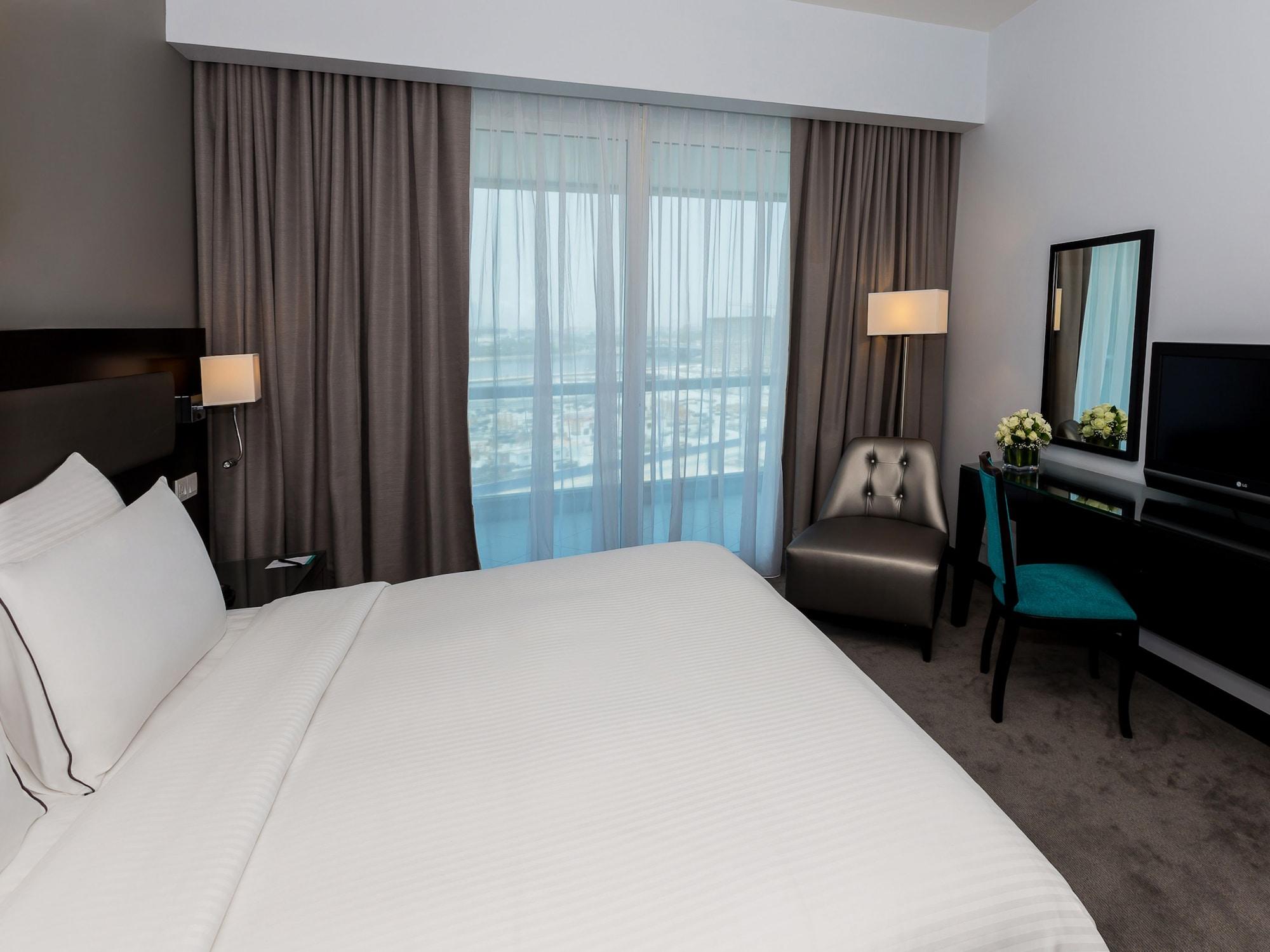 Flora Creek Deluxe Hotel Apartments Dubaï Extérieur photo
